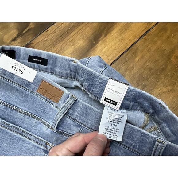 Judy Blue Mid Rise Pull-On Skinny Jegging Light Wash JB88254 NWT - Picture 6 of 11